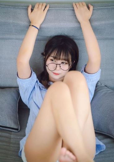 欧美高级感游泳衣_4K电影在线观看