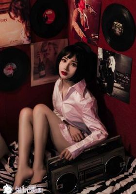 欧美头头像黑白图片_720高清视频观看