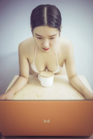 少妇奶大下面又紧水真多_在线观看电视剧