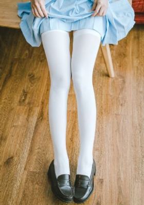 欧美实体娃娃全硅胶_720手机在线看