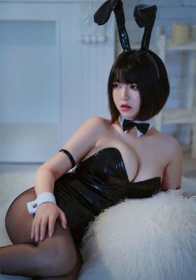 免费国产aaa_青苹果乐园免费高清观看